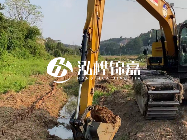 陜西松木樁廠家泓樺錦嘉-松木樁尾徑測(cè)量從哪個(gè)位置開始算？