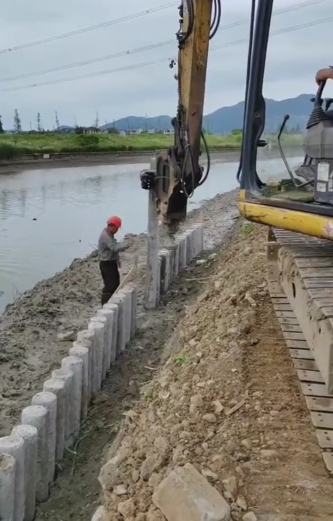 水泥樁批發(fā)廠家泓樺錦嘉 - 水泥圓樁的價(jià)格如何計(jì)算？
